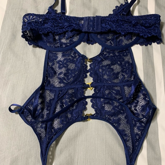 Navy Lace Lingerie Women’s M - Picture 4 of 5